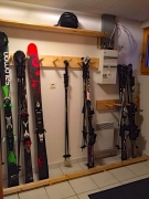 Entree met skirekken